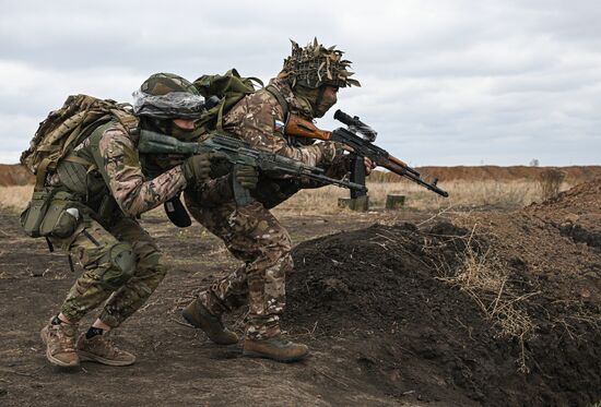 Russia Ukraine Military Operation Troops Training