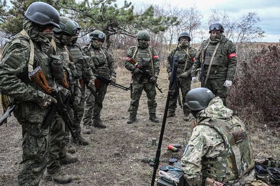 Russia Ukraine Military Operation Troops Training