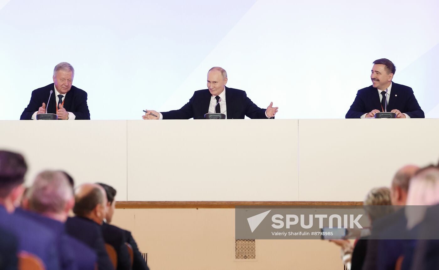 Russia Putin Independent Trade Unions Congress