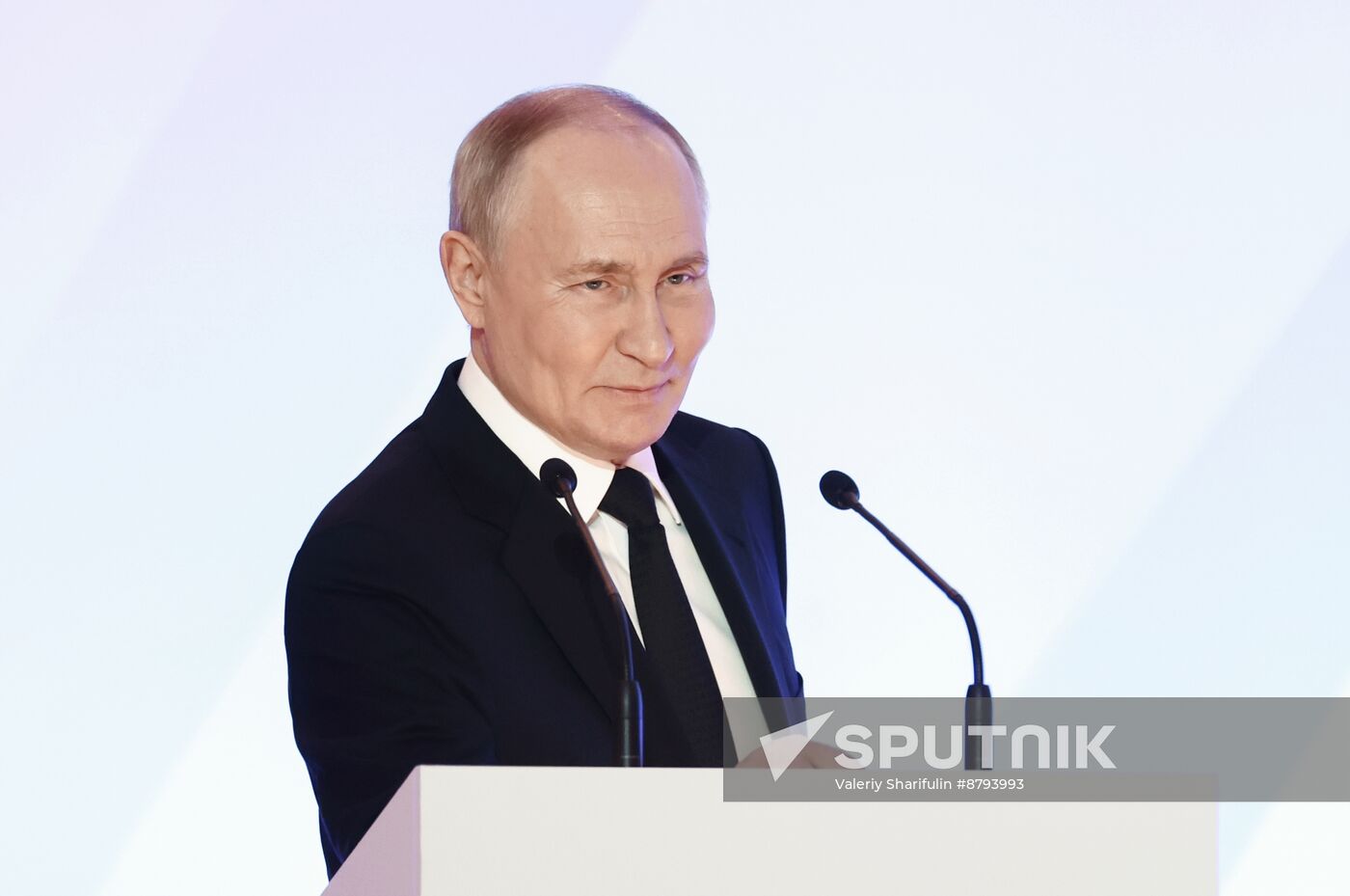 Russia Putin Independent Trade Unions Congress