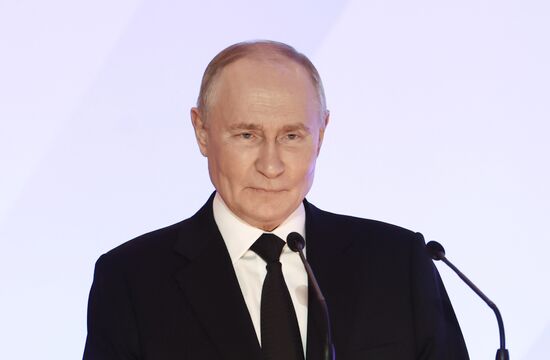 Russia Putin Independent Trade Unions Congress