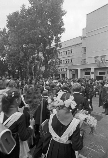 First day of school at new school in Moscow
