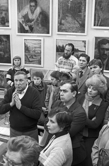 Exhibition of paintings by People's Artist Semyon Oleynikov in Solikamsk