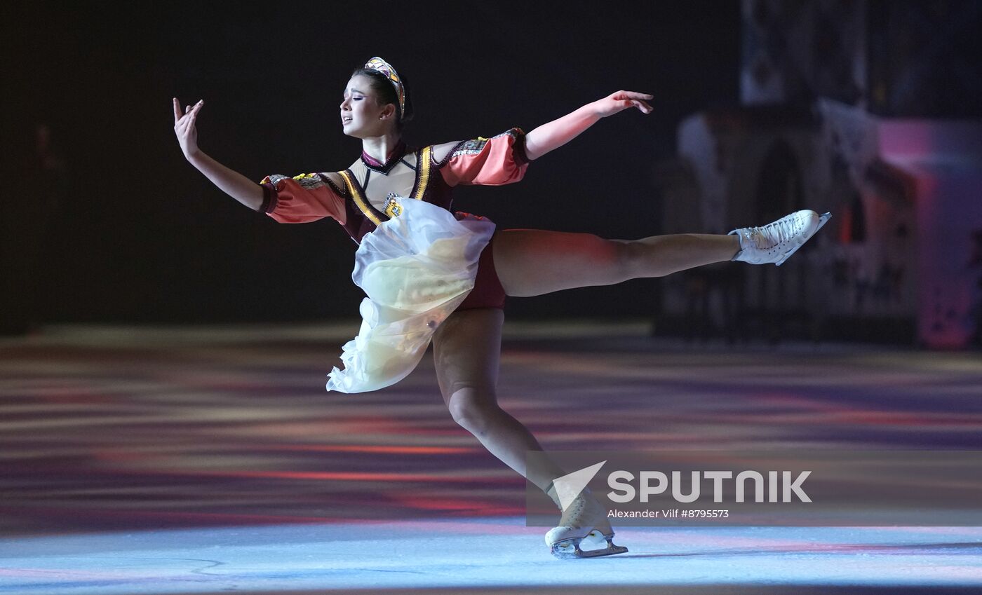 Russia Ice Show Evenings on a Farm 2.0