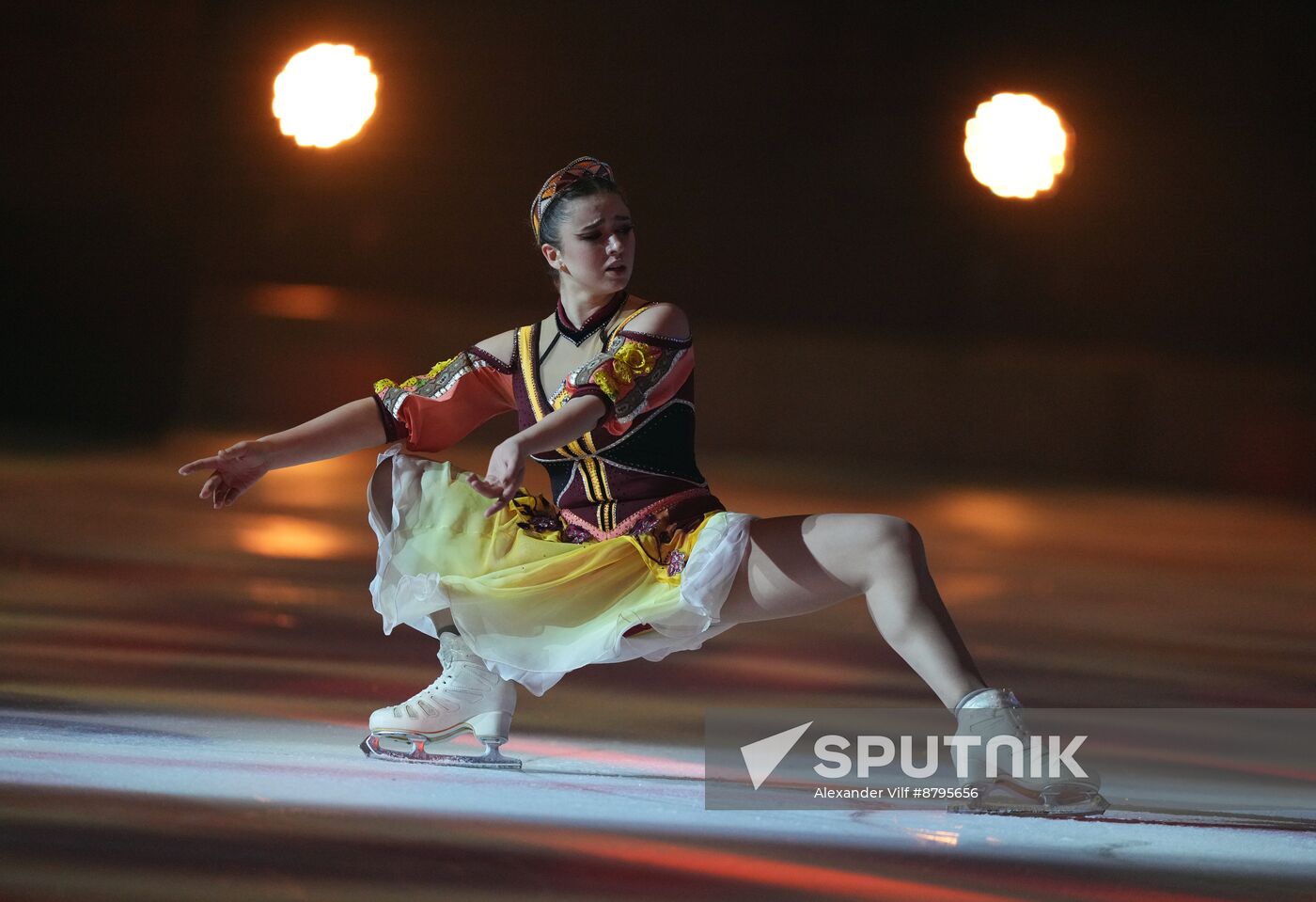 Russia Ice Show Evenings on a Farm 2.0