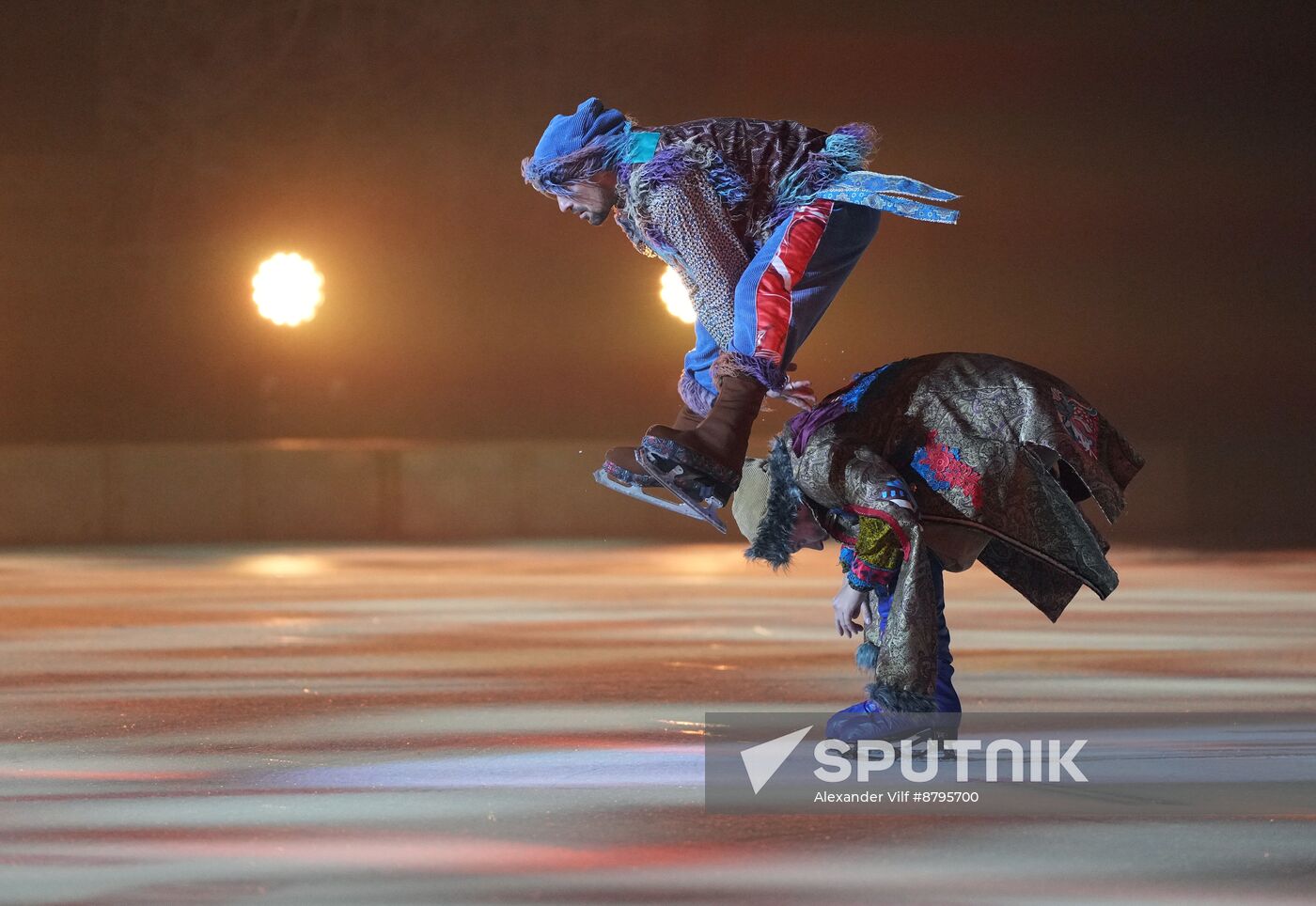 Russia Ice Show Evenings on a Farm 2.0