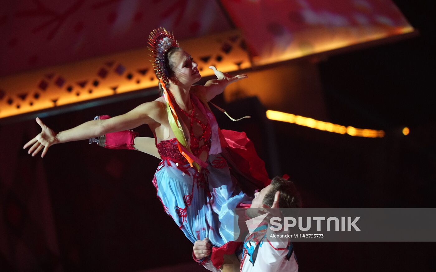 Russia Ice Show Evenings on a Farm 2.0