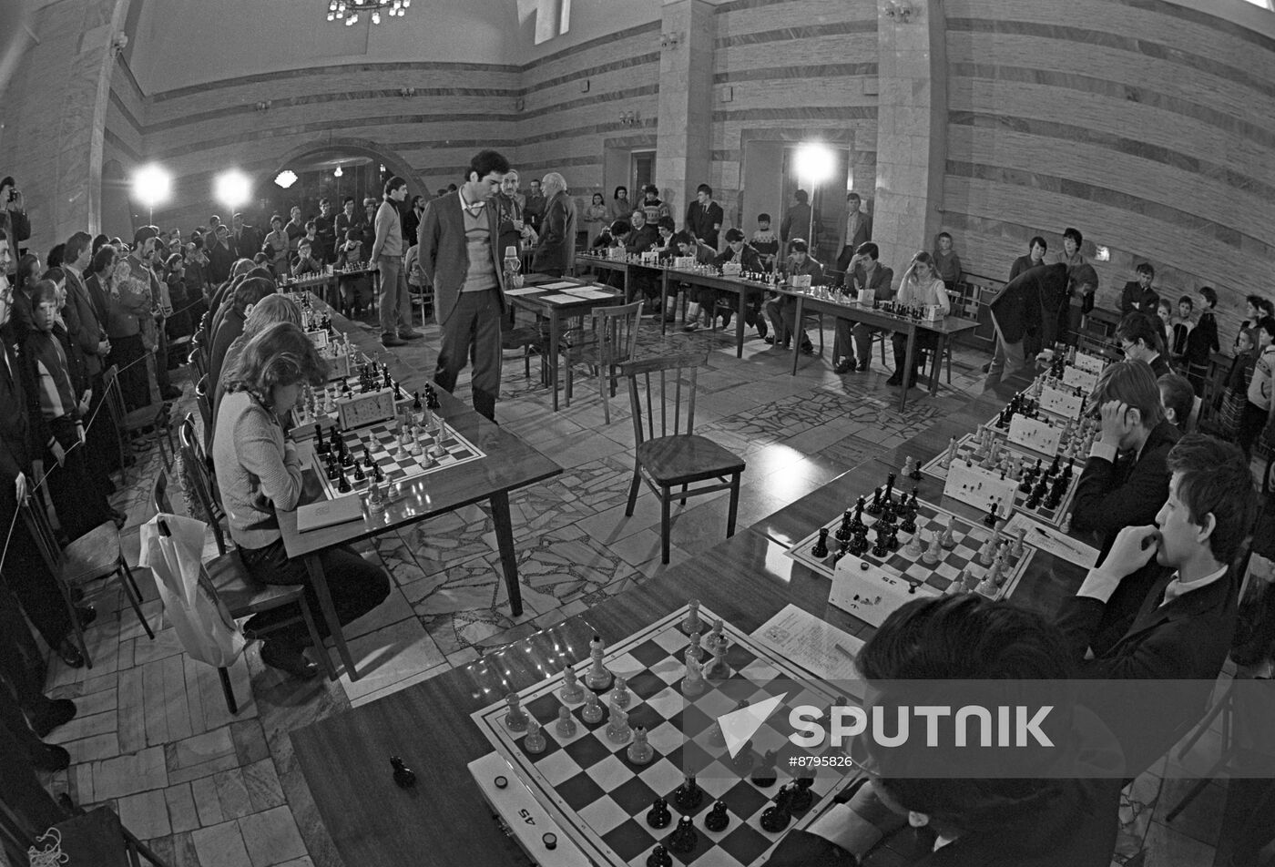 Harry Kasparov at 8th All-Union Chess Tournament in Irkutsk