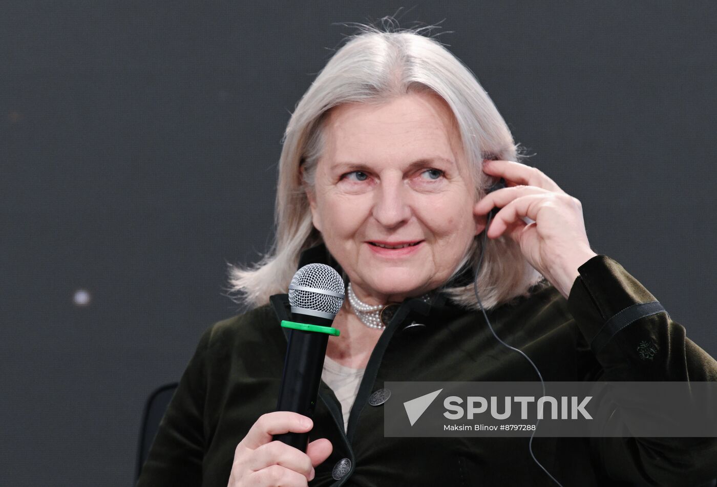 Inventing the Future symposium. The Art of Life: A Series of Interviews with Semyon Mikhailovsky