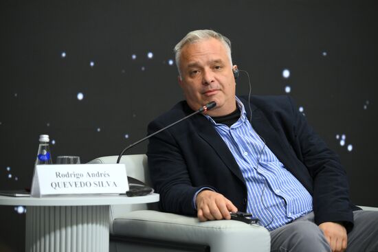 Inventing the Future symposium. Future Sports