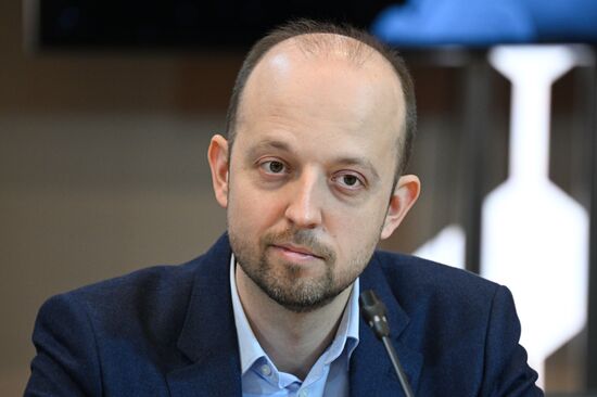 Inventing the Future symposium. Scientist of the Future