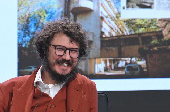 Inventing the Future symposium. Projecting the Future: Constructivism