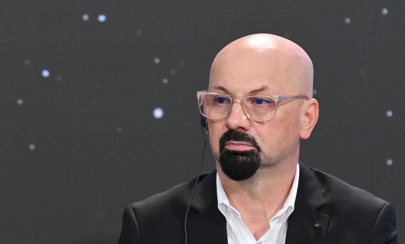 Inventing the Future symposium. Projecting the Future: Constructivism