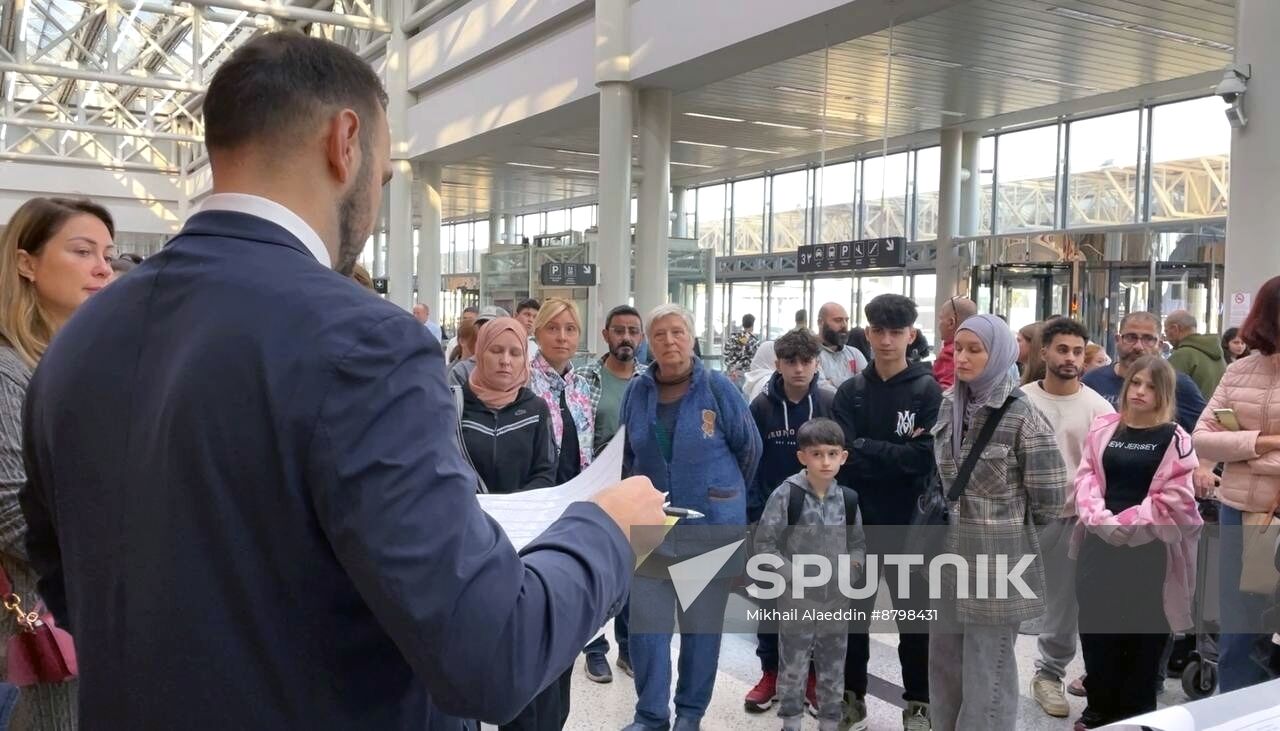 Lebanon Russia Evacuees