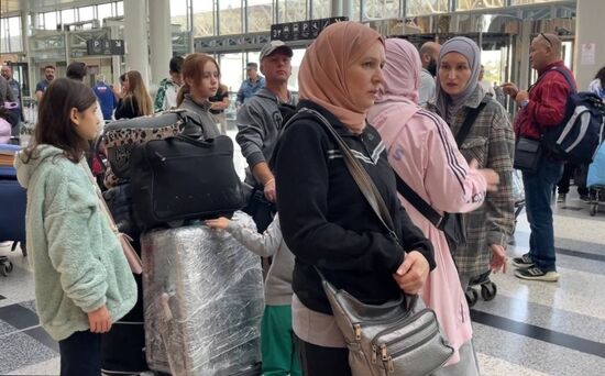 Lebanon Russia Evacuees