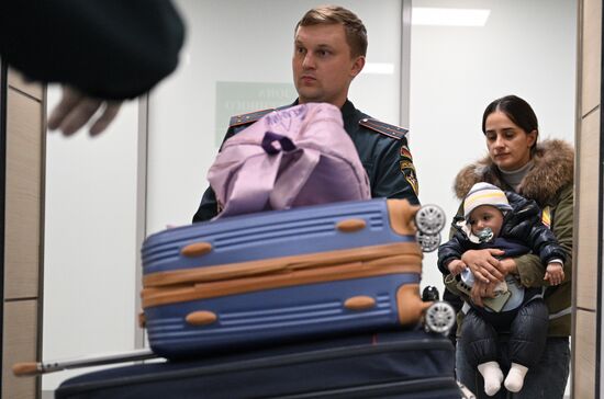 Russia Lebanon Evacuees