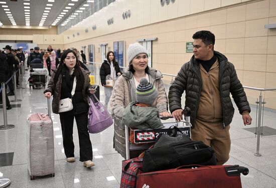 Russia Lebanon Evacuees