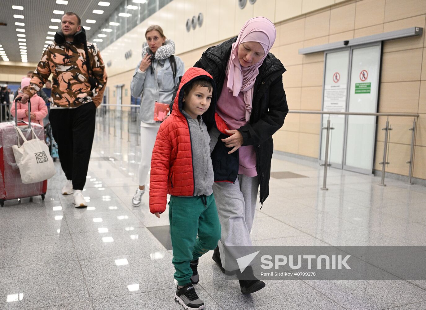 Russia Lebanon Evacuees