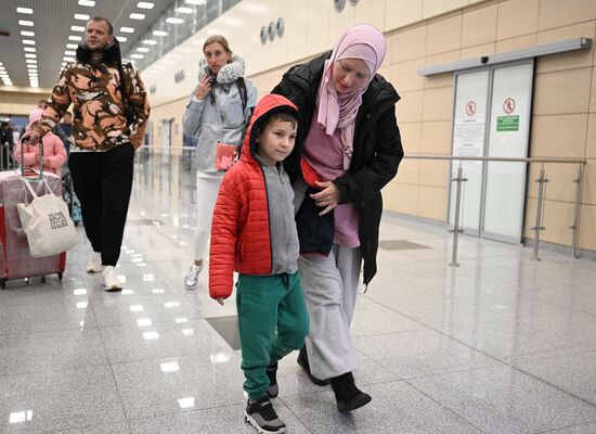 Russia Lebanon Evacuees