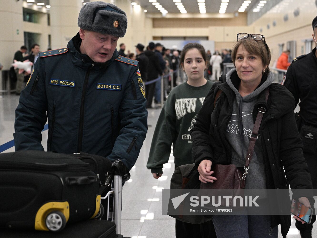 Russia Lebanon Evacuees