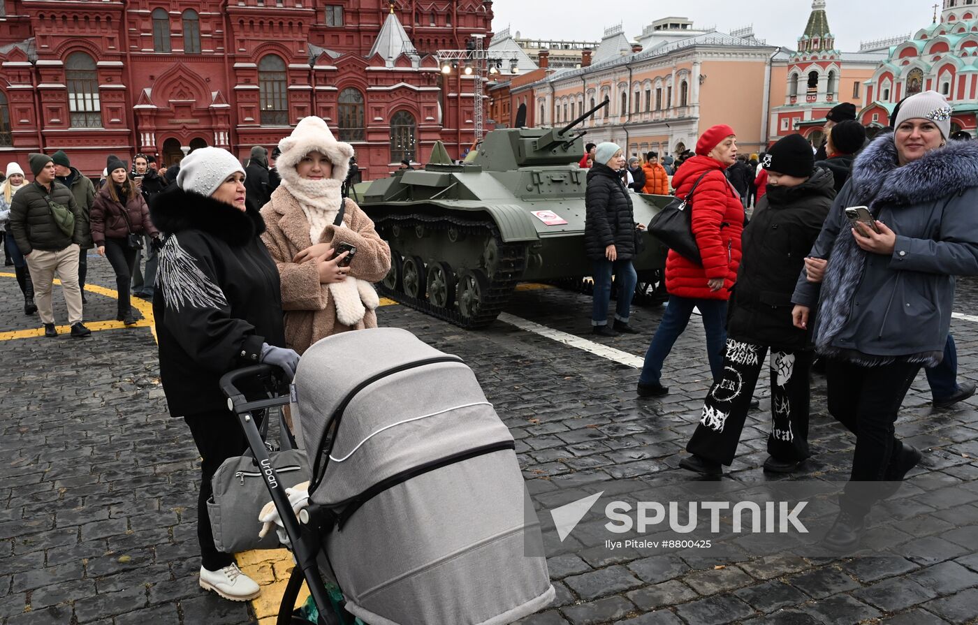 Russia WWII Historical Parade Anniversary Exhibition