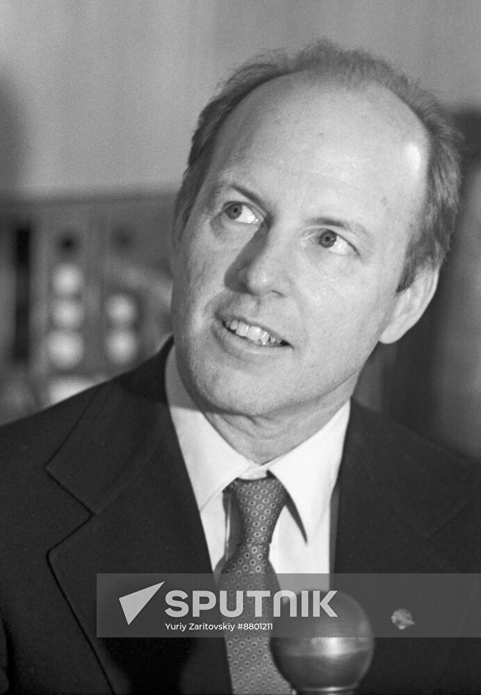 NASA Ames Research Center employee Bollard