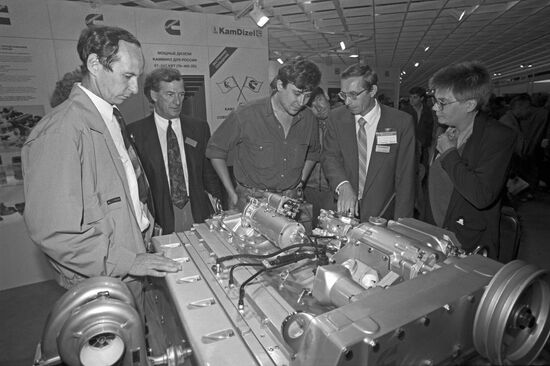 Morotshow-92, first Moscow international automobile show