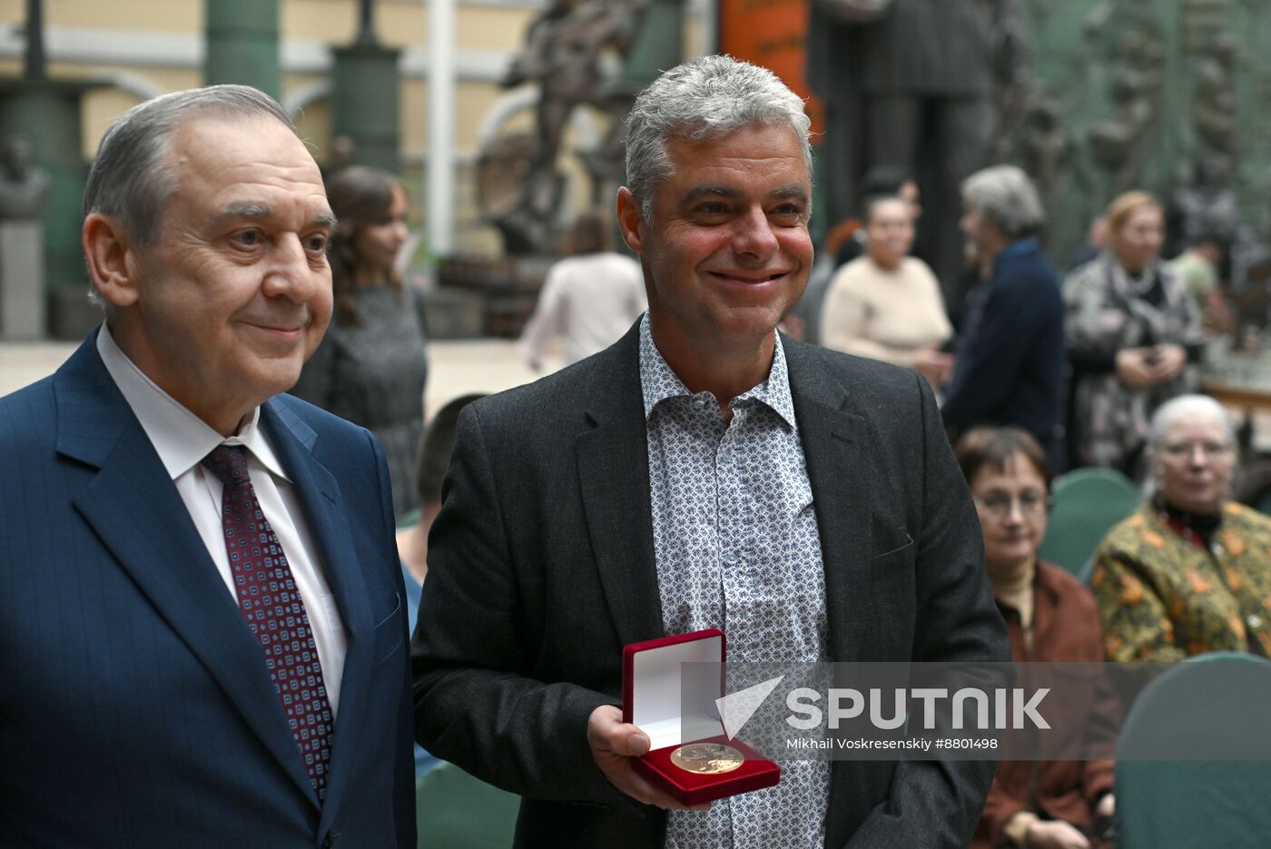 Russia Putin Bust Presentation