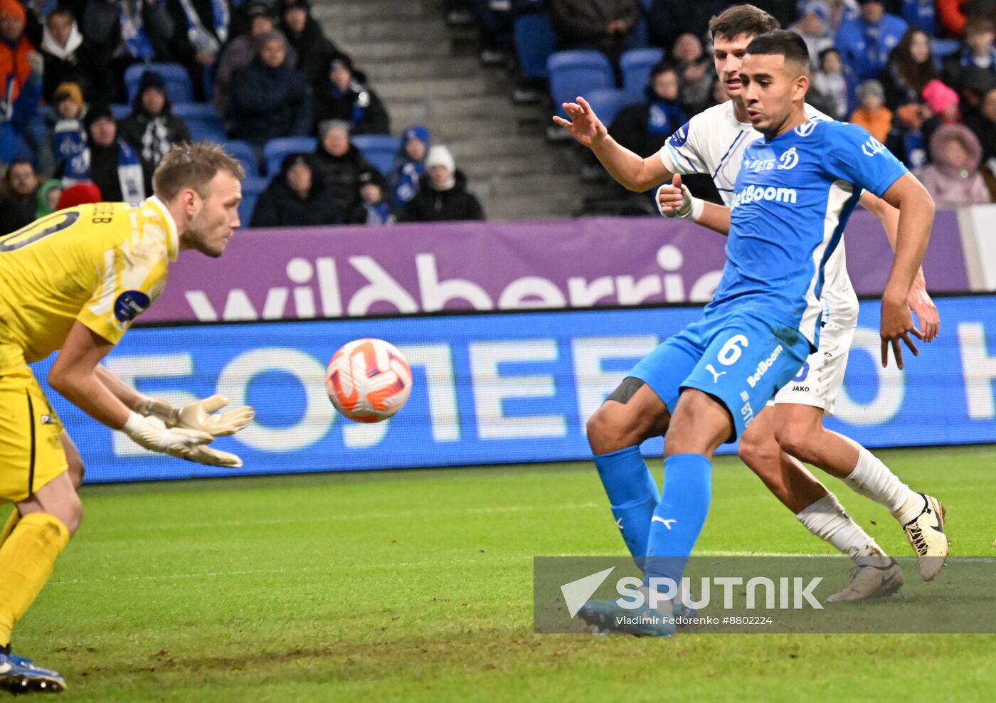 Russia Soccer Premier-League Dynamo - Pari NN