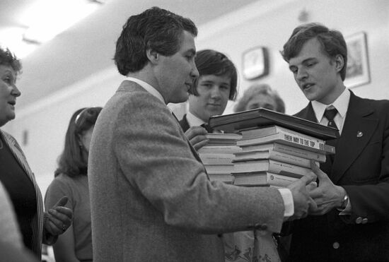 Soviet-American school day