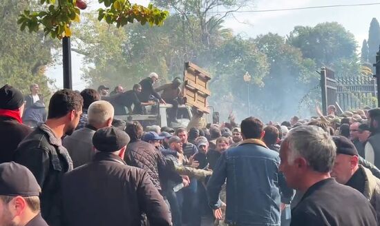 Abkhazia Russia Investment Deal Protests