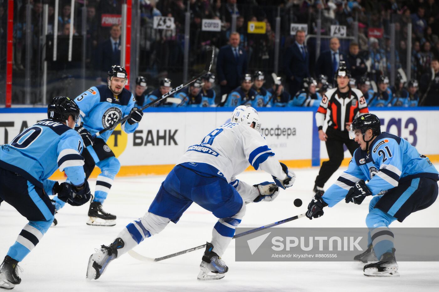 Russia Ice Hockey Kontinental League Sibir - Dynamo