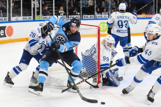 Russia Ice Hockey Kontinental League Sibir - Dynamo