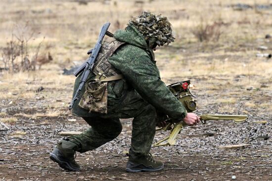 Russia Ukraine Military Operation Anti-Tank Missile System Crews