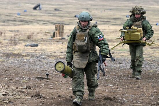 Russia Ukraine Military Operation Anti-Tank Missile System Crews