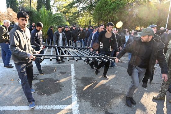 Abkhazia Russia Investment Deal Protests