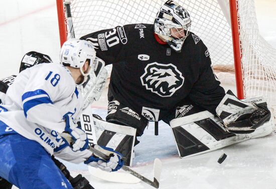 Russia Ice Hockey Kontinental League Traktor - Dynamo