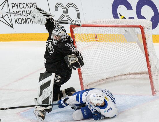 Russia Ice Hockey Kontinental League Traktor - Dynamo