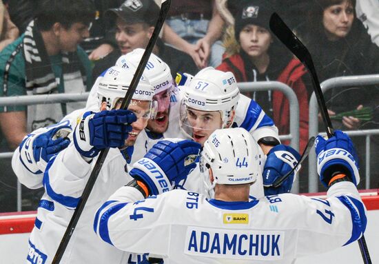 Russia Ice Hockey Kontinental League Traktor - Dynamo