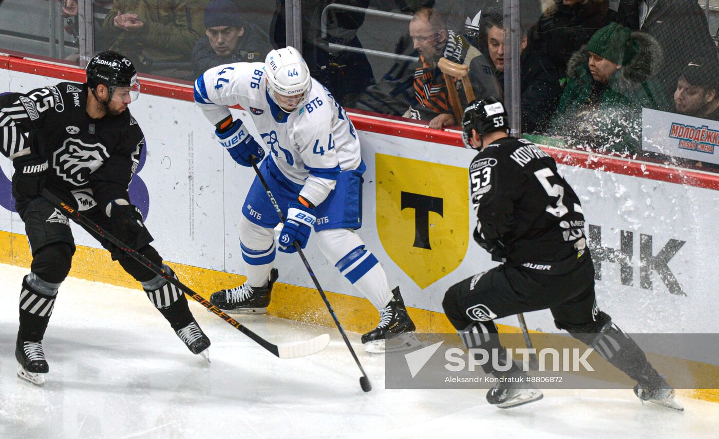 Russia Ice Hockey Kontinental League Traktor - Dynamo