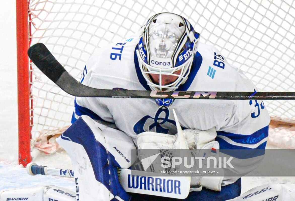 Russia Ice Hockey Kontinental League Traktor - Dynamo