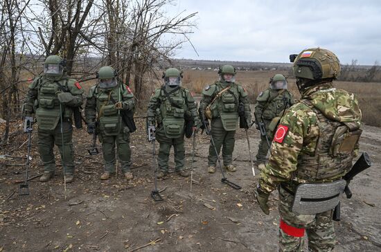 Russia Ukraine Military Operation Selidovo Demining