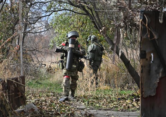 Russia Ukraine Military Operation Selidovo Demining