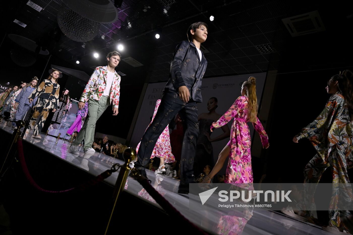 Russia Estet Fashion Week