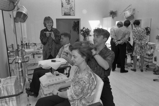 Vella Dolores beauty salon