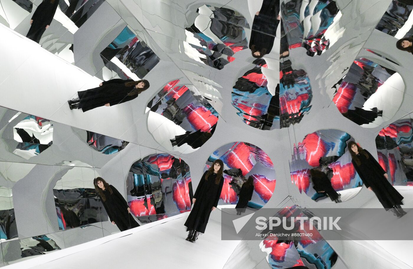 Russia Art Ice Life Exhibition