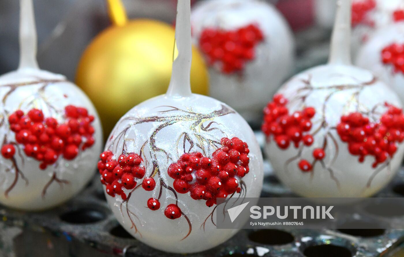 Russia New Year Season Preparations