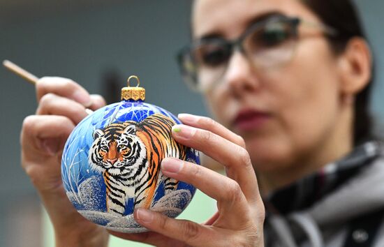 Russia New Year Season Preparations
