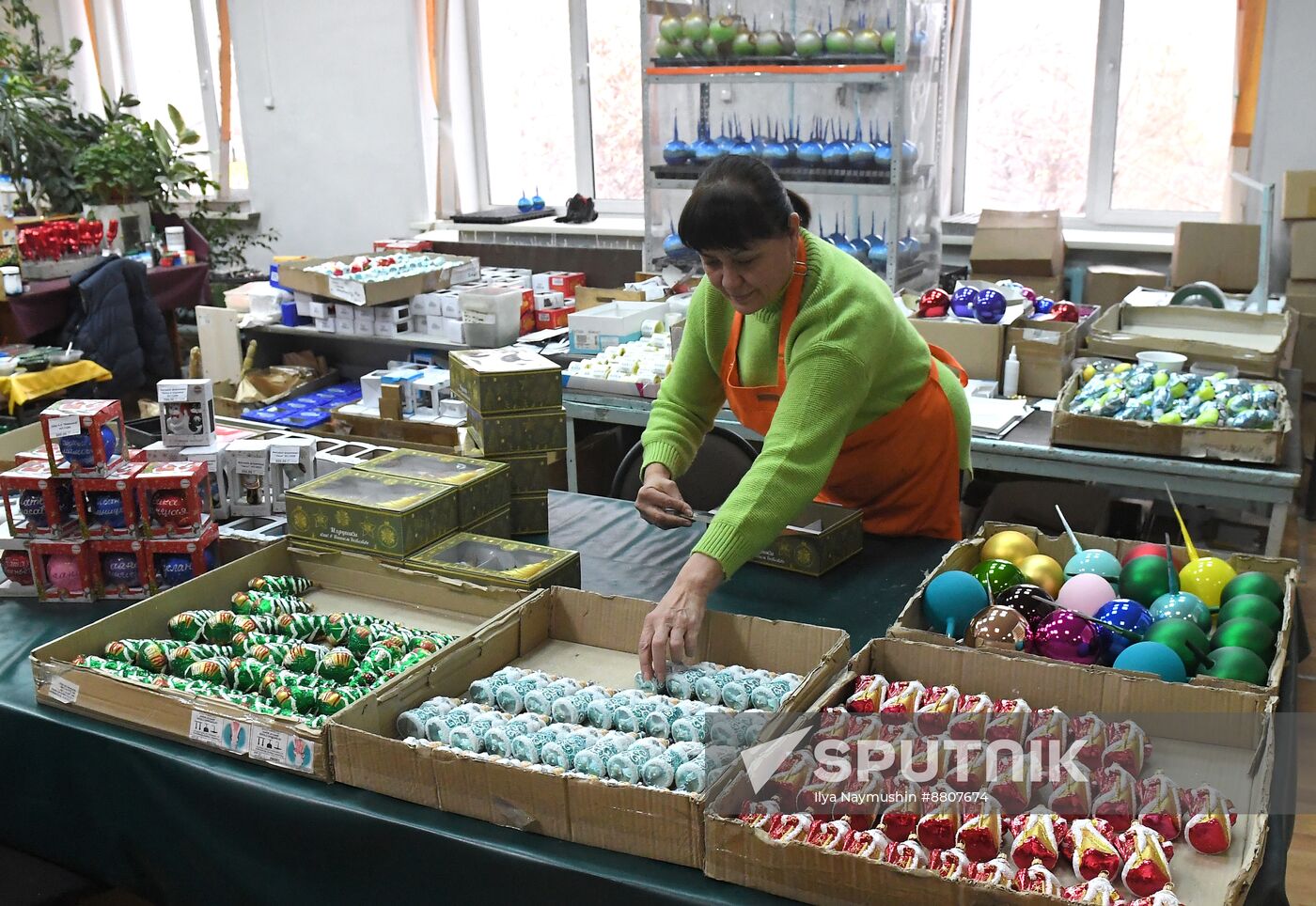Russia New Year Season Preparations