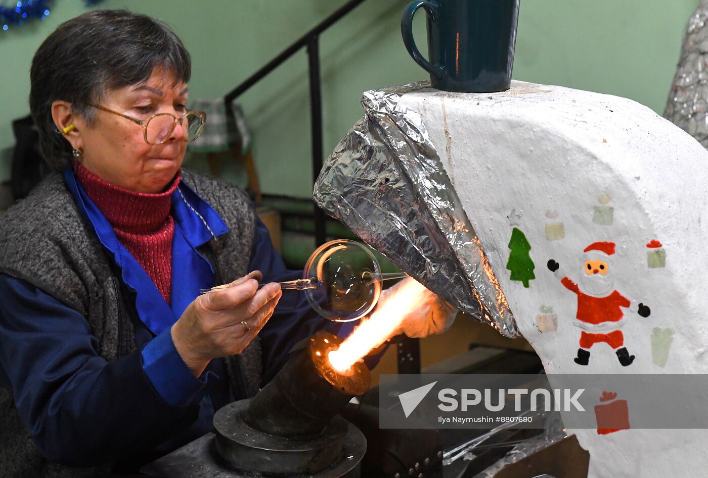 Russia New Year Season Preparations